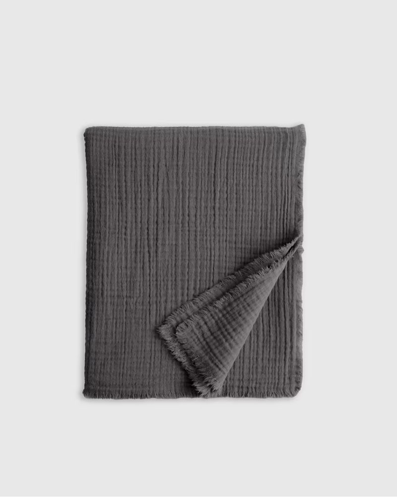 quince organic cotton gauze throw, color charcoal 