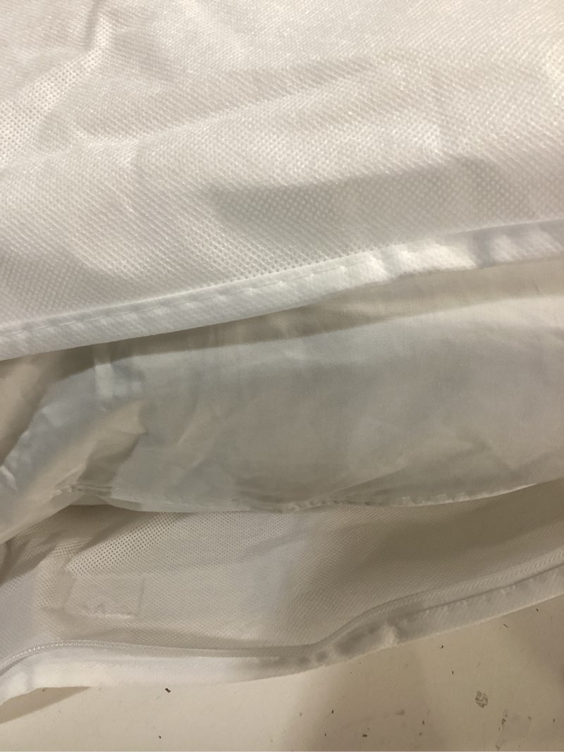 Condition photo showing Good Condition for quince premium down pillow king medium