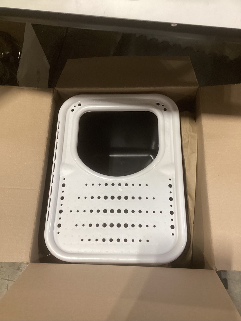 Condition photo showing Good Condition for Amazon Basics Nonstick Top-Entry Cat Litter Box with Filter Lid, Large