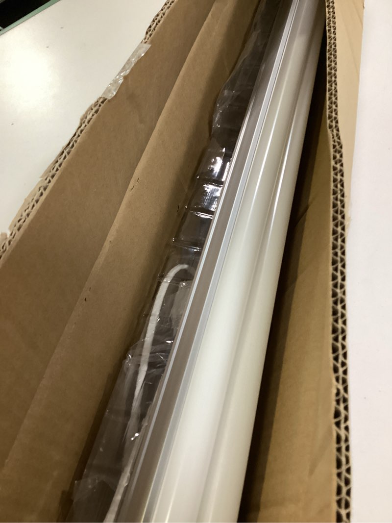 Condition photo showing Good Condition for Barrina T5 4FT LED Shop Light, 2 Pcs Power Cords 6500K Super Bright White 2200lm 20W Utility Light Fixture, Ceiling Commercial Bay Light for Workshop Garage, Corded Electric with ON/Off Switch, 6 Pack 6500K 4FT-6 Packs