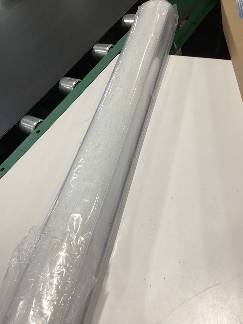 Condition photo showing Good Condition for 10 Alternatives to Vertical Blinds