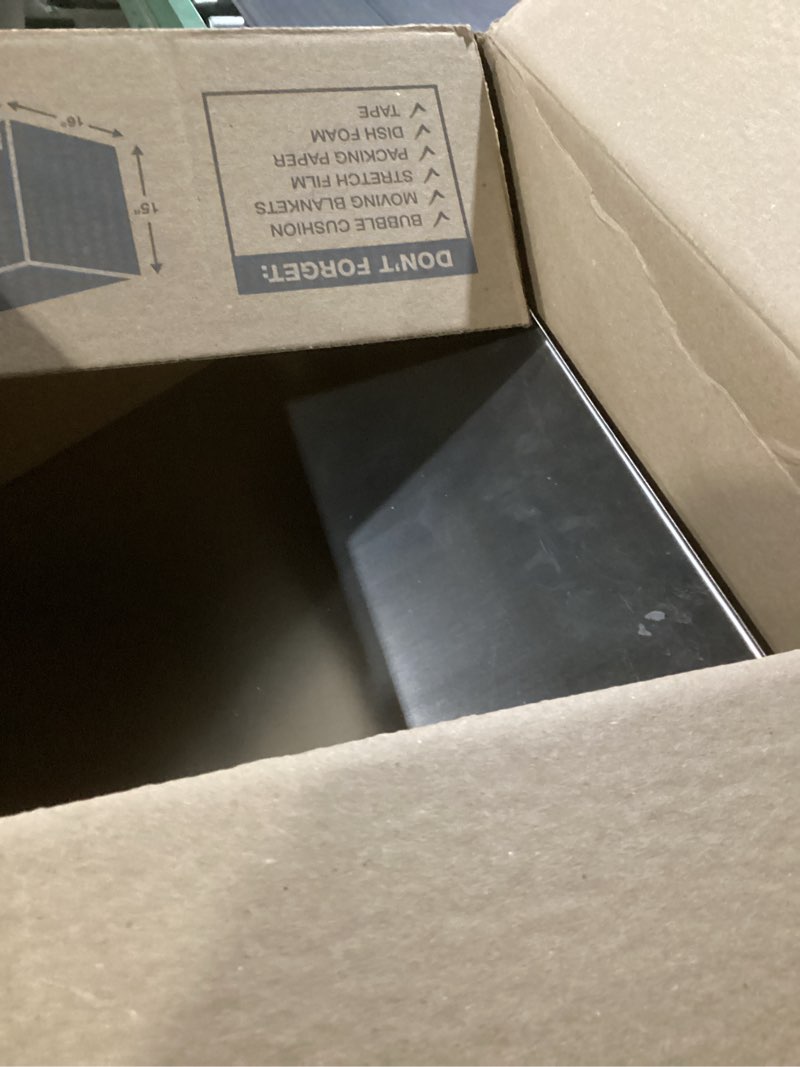 Condition photo showing Good Condition for Stainless Steel Cutting Boards for The Kitchen, Suitable for Meat, Fruits, Vegetables, Bread, and Baking Large-sized Cutting Boards (50 x 50cm/19.7 x 19.7 in) 19.7"L x 19.7"W