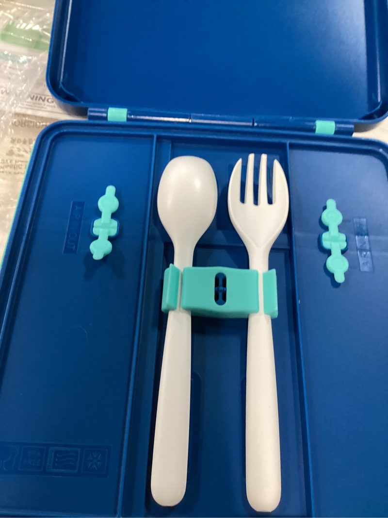Condition photo showing New/Like New for fimibuke chill bento box for kids adult, leak proof toddler lunch box with ice pack keep food cold, bpa free 4 compartment lunch container with utensils for girl boy school, microwave dishwasher safe nautica blue