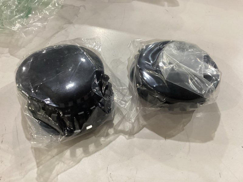 Condition photo showing New/Like New for 3.25In 83MM Wheel Center Caps for Chevy Chevrolet Silverado Suburban Tahoe Yukon XL Sierra Van Savana Black Center Cover Outer 83MM, Inner 73.5MM Black
