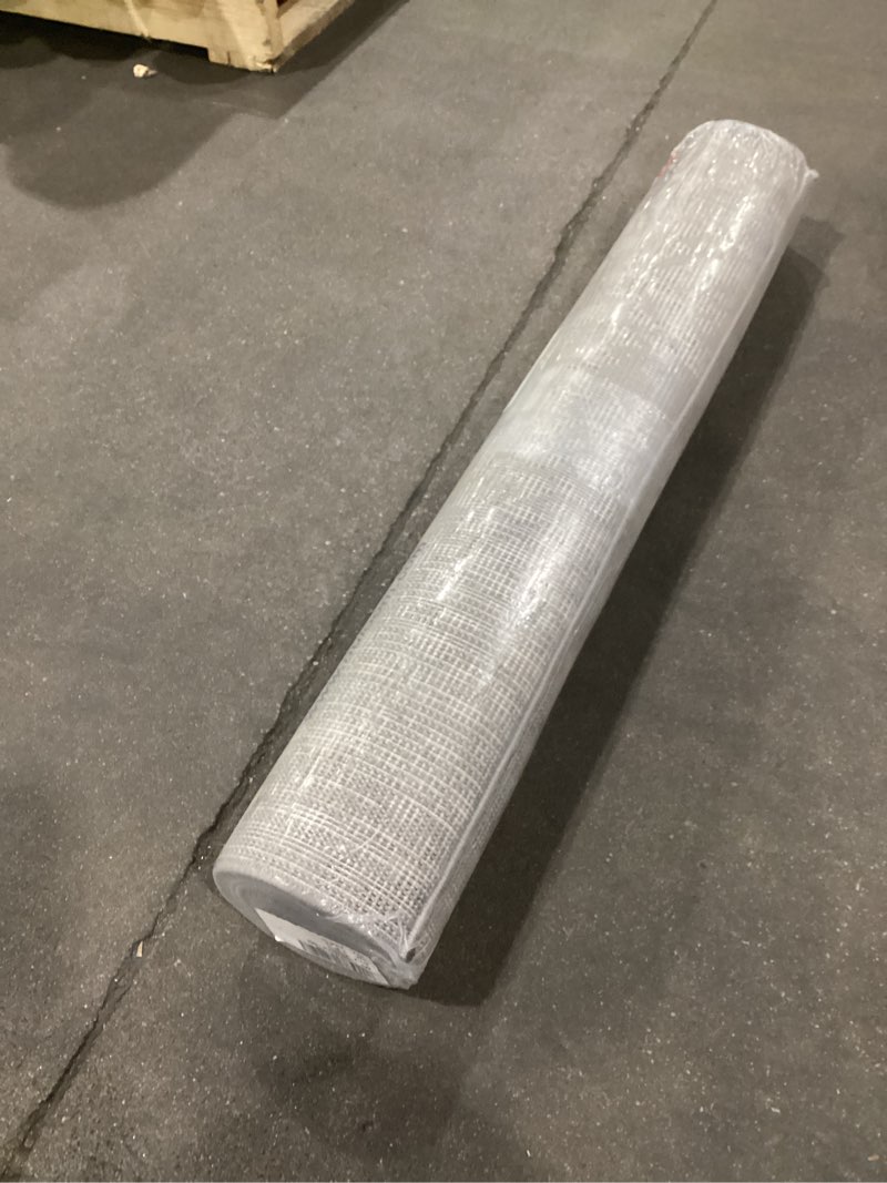 Condition photo showing New/Like New for NuLoom silver rug 2’8”x8’