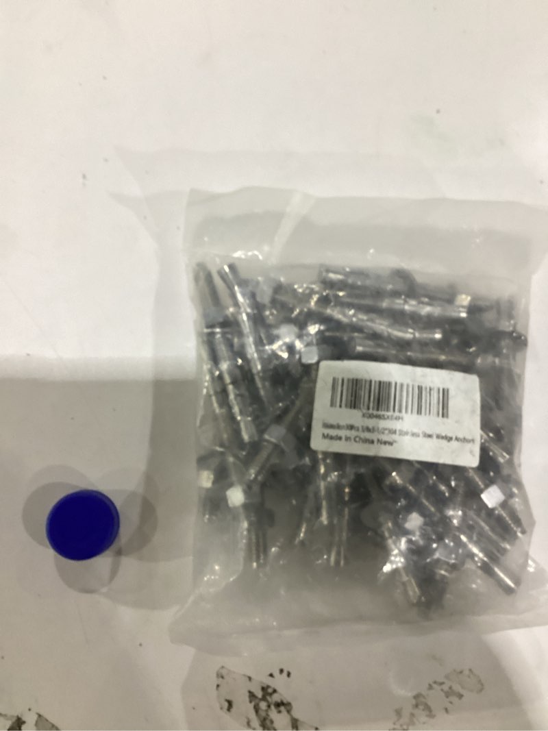 Condition photo showing Good Condition for 3/8" x 3" 304 stainless steel wedge anchors for concrete (box of 50) | heavy-duty 3/8" stainless steel concrete anchors for outdoor and coastal applications 3/8" x 3" 50