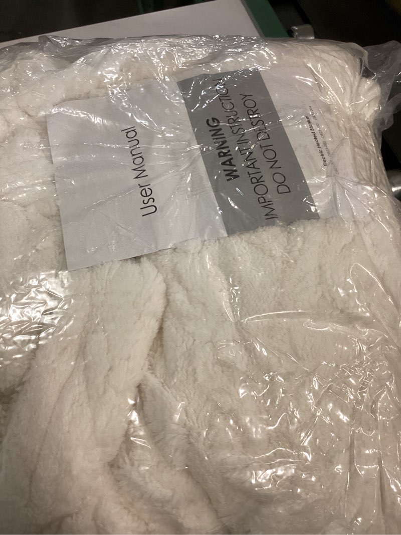 Condition photo showing Good Condition for CAROMIO Electric Blanket Full Size - Thick Tufted Sherpa Heated Blanket Full Size with 10 Heating Levels and 10 Time Settings, ETL Certified Machine Washable Fast Heating Blanket Full 72"×84", White Off White Full 72"x84"