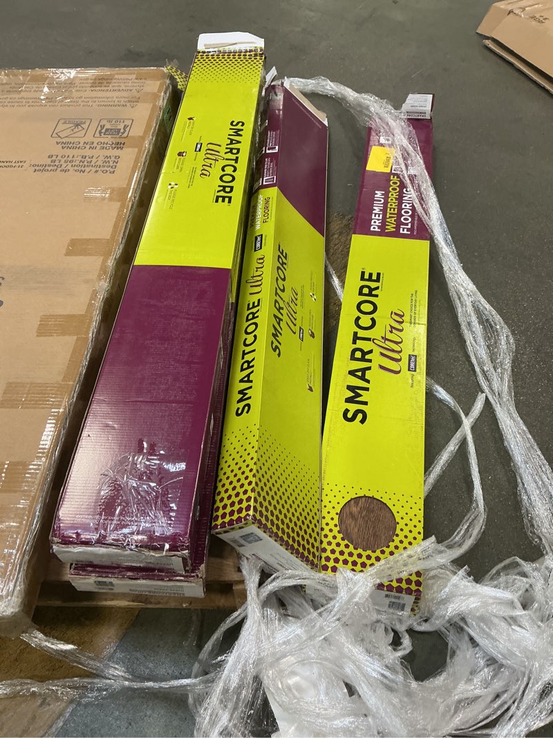 Condition photo showing Good Condition for (4 BOX)  SMARTCORE Ultra 5.91-in x 48.03-in Lexington Oak Locking Luxury Commercial/Residential Vinyl Plank