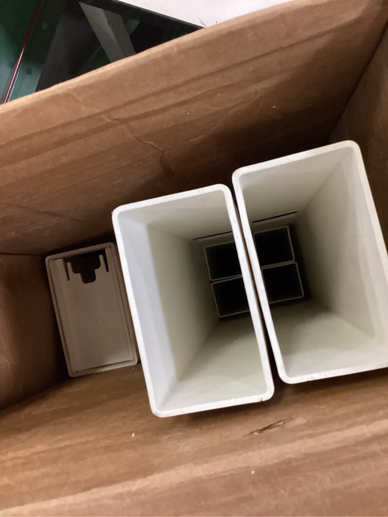 https://lotting-media.assets.bidfta.com/lotting_419fbc58-0eb3-46ea-a9b1-15958833b979