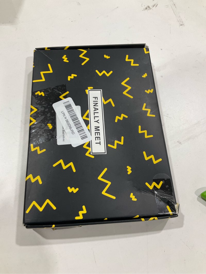 Condition photo showing Good Condition for Short Pixie Cut Wigs For Black Women Short Synthetic Ombre Blonde Wigs For Black Women Short Hair Bob Wig Side Part Bob Straight Hair Asymmetrical Pixie Cut Wig (Ombre Blonde) Blonde to Brown