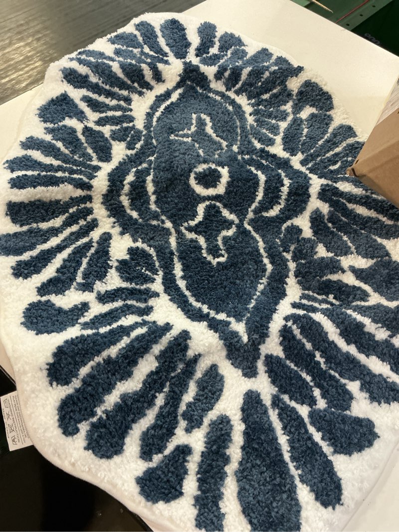 Condition photo showing Good Condition for zeeinx boho bathroom rugs non slip absorbent bath mats, riviera machine washable carpet for shower entrance, blue, 20 * 32