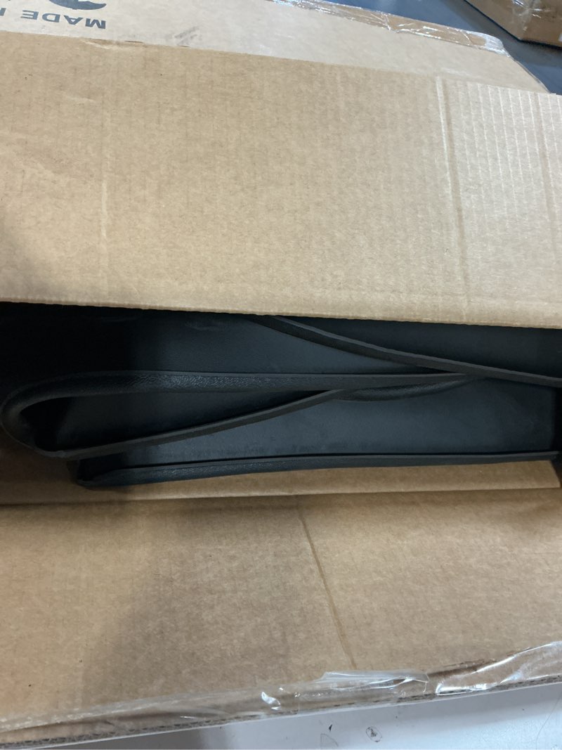 Condition photo showing Good Condition for Naibeve Floor Mats for 2009-2017 Volkswagen Tiguan - All Weather Custom Fit for Volkswagen Tiguan Floor Mats Cargo Mat Backrest Mats Waterproof Interior Accessories 1)Tiguan|2009-2017