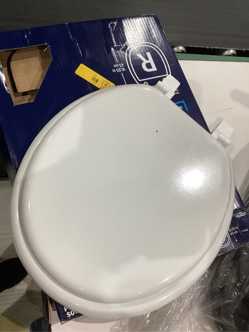 Condition photo showing As Is for project source plastic white round toilet seat