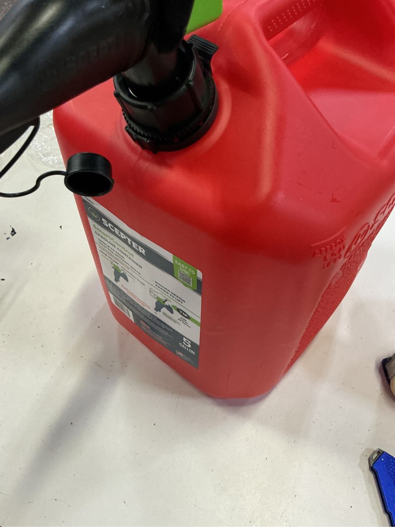 Condition photo showing New/Like New for scepter smartcontrol gas container with rear handle