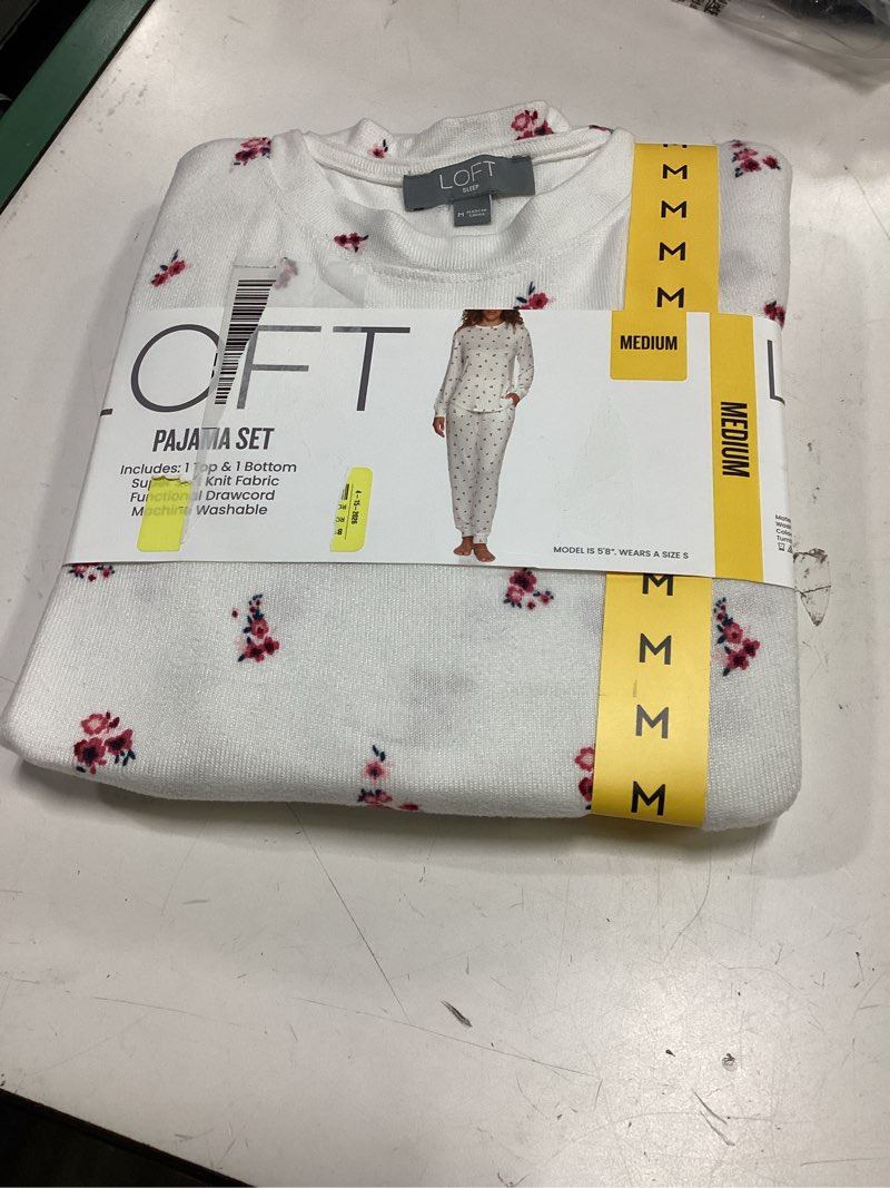 Condition photo showing Good Condition for loft sleep pajama set of 2 pcs m
