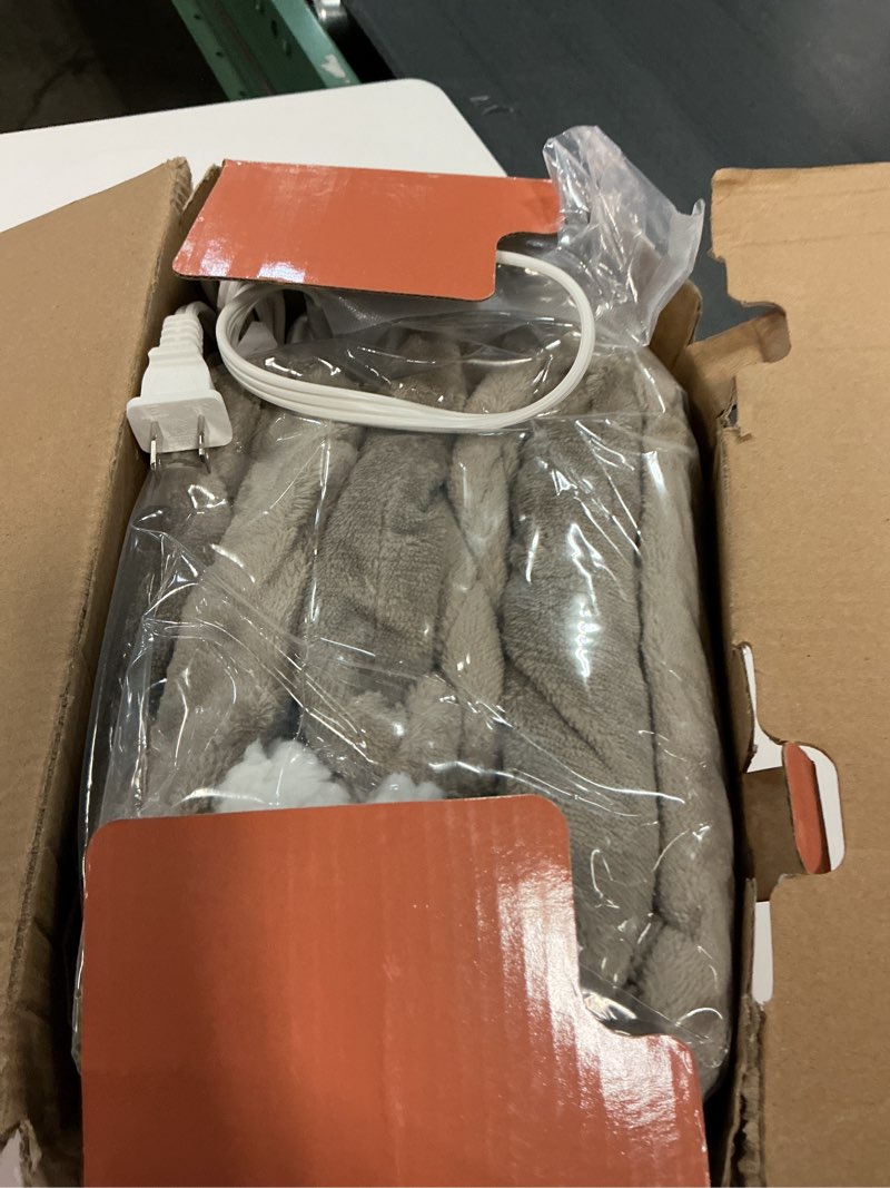 Condition photo showing Good Condition for estingo wearable heated blanket electric throw, heated shawl with 6 heating levels and 1-4 hours auto off, heated hoodie women for mom women seniors grandma 50"×64" light beige light beige 50"x64"