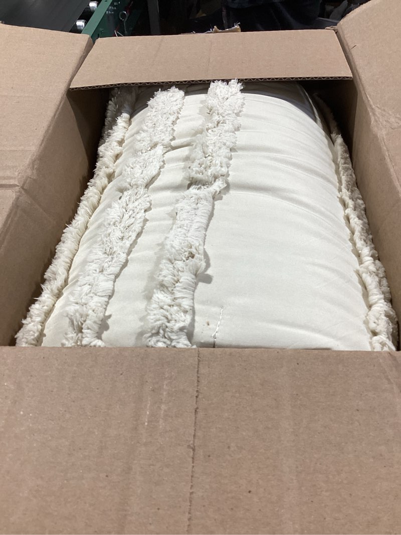 Condition photo showing Good Condition for bedelite boho comforter set twin - tufted boho bedding set, beige | soft & lightweight comforter for all seasons, jacquard farmhouse bedding with 1 pillowcase beige twin/twin xl
