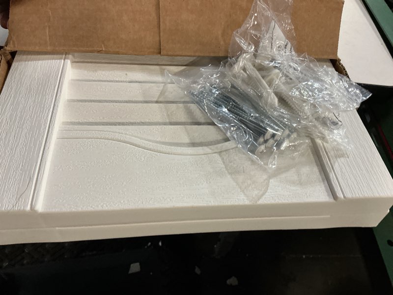 Condition photo showing New/Like New for louvered vinyl exterior shutters pair in #001 white