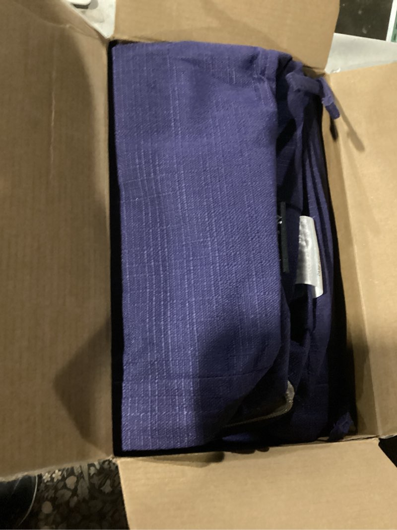 Condition photo showing New/Like New for Favoyard Outdoor Chair Cushion Set of 4 Rainproof & Color Fade Resistant 19 x 19 x 2 in Square Corner Patio Furniture Cushions with Waterproof Hidden Zipper Attach Ties for Dining Table Chairs Seats Blue 19 x 19 x 2