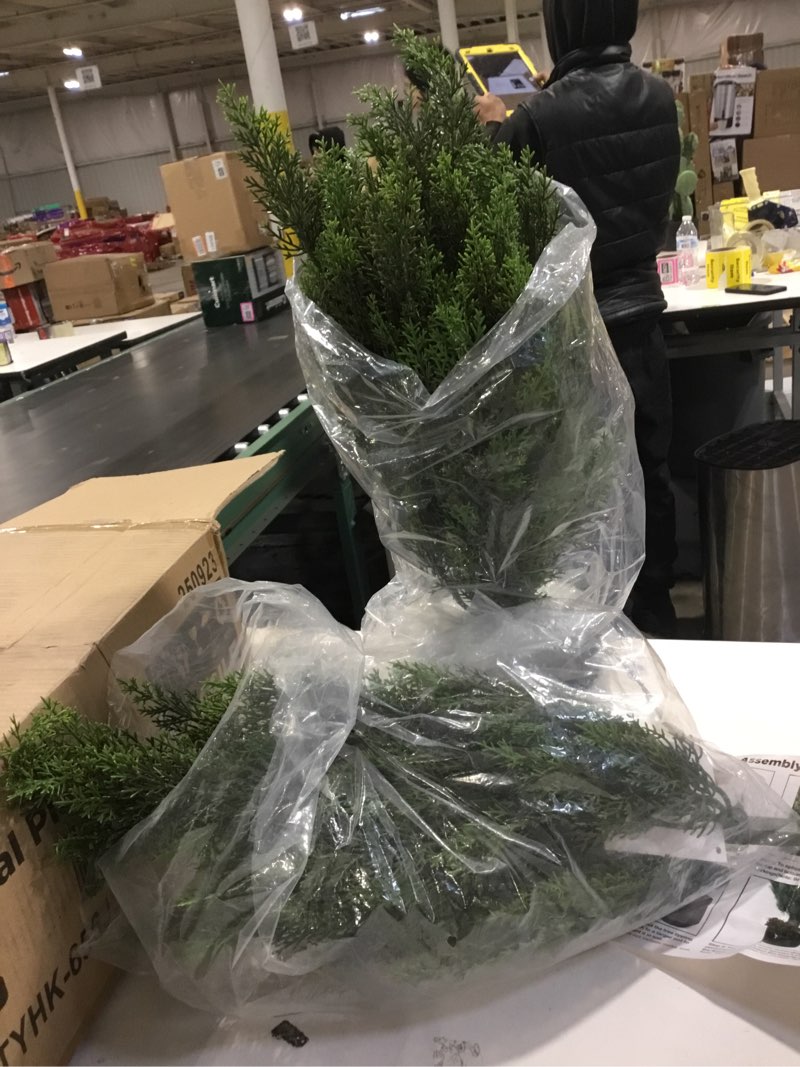 briful 3ft cedar topiary trees artificial outdoor set of 2, realistic faux cedar pines with pots, uv resistant christmas greenery for holiday decor, indoor farmhouse entryway patio door plants 2pcs 3ft cedar 3ft