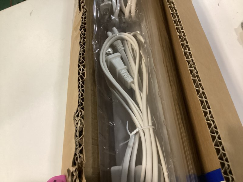 Condition photo showing Good Condition for Barrina (6 Pack LED T5 Integrated Single Fixture, 4FT, 2200lm, 6500K Super Bright White, 20W Utility LED Shop Light, Ceiling and Under Cabinet Light, Corded Electric with ON/Off Switch, ETL Listed 6500k Super Birght Light 4 Feet