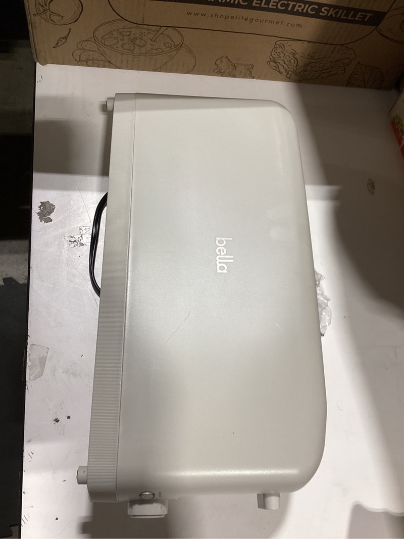 Condition photo showing Good Condition for bella 2-slice slim toaster with extra long slot, 6 setting shade control with reheat & cancel buttons, oatmilk