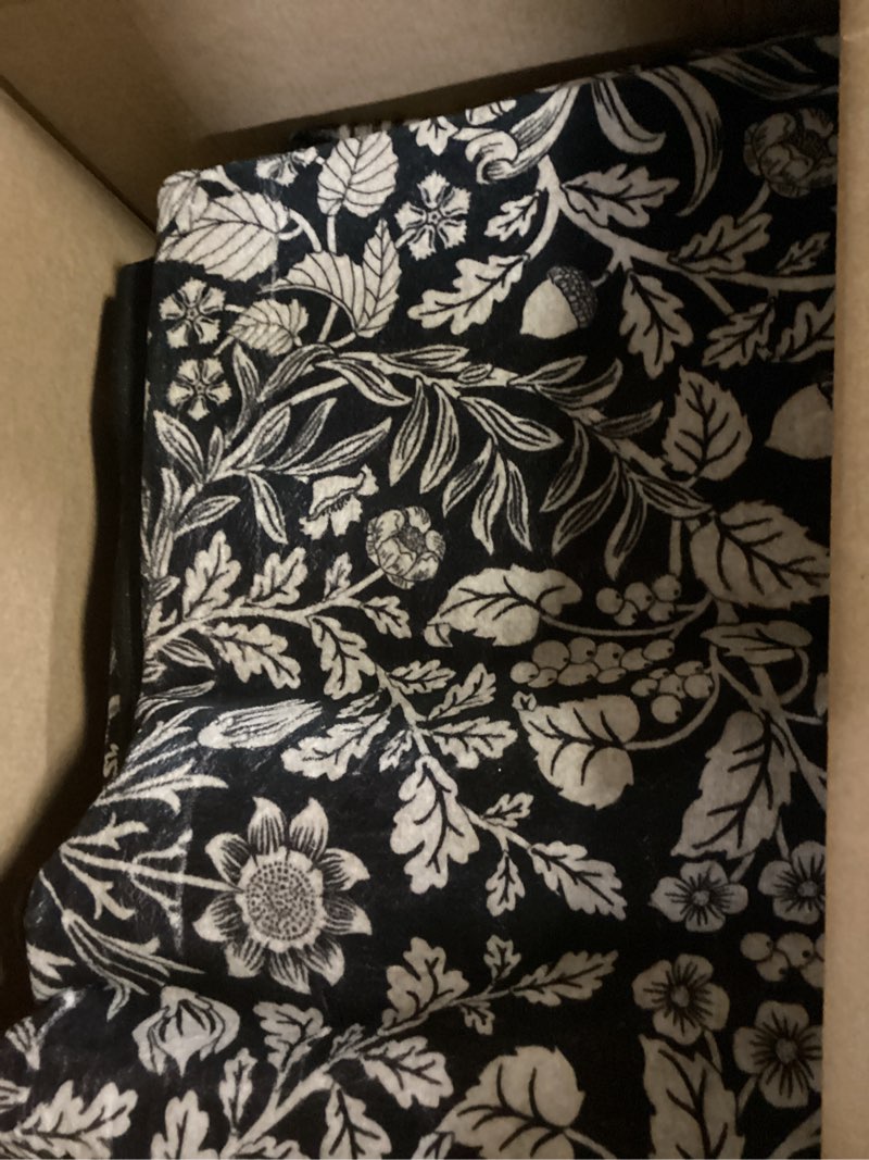 Condition photo showing Good Condition for livebox 8x10 area rugs for living room, vintage floral non-slip washable rugs, farmhouse botanical birds nature pattern large area rug for bedroom, carpet for dining room decor(black,8'x10') 8' x 10' black