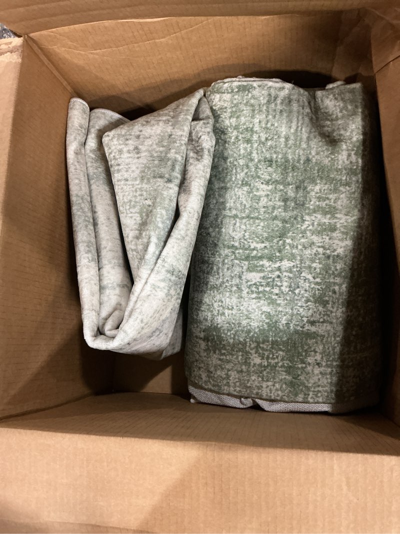 Condition photo showing As Is for lahome green area rugs 8x10,boho 8 x 10 area rugs for living room,soft bedroom rug 8x10 under bed,modern abstract ombre non-slip low-pile throw carpet for dining room office(8'x10',green) 8' x 10' (rectangular) green