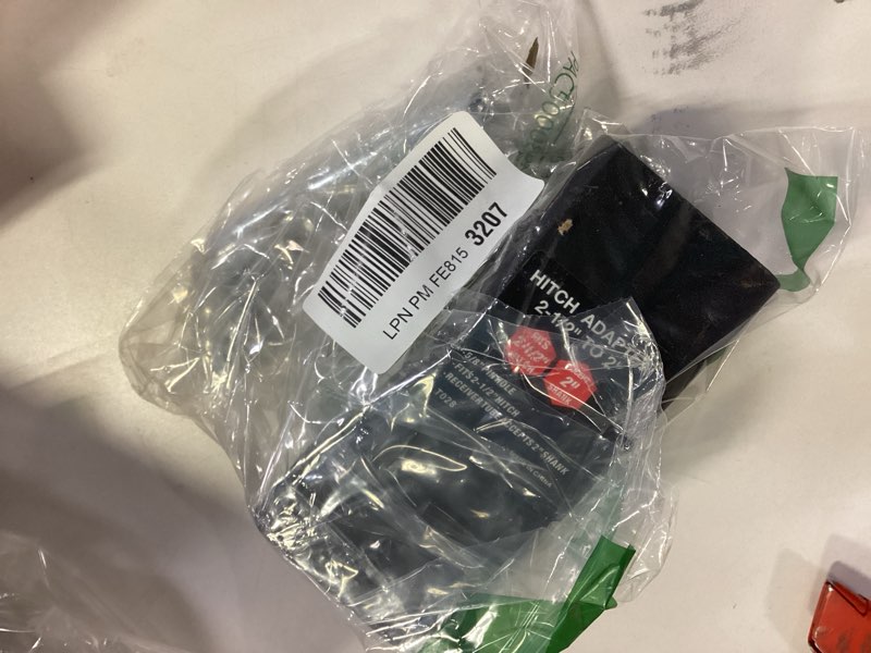 Condition photo showing New/Like New for 864028 REYSUN Trailer Hitch Adapter Hitch Reducer Sleeve from 2-1/2 inch to 2 inch, with Hitch Pin and Clip
