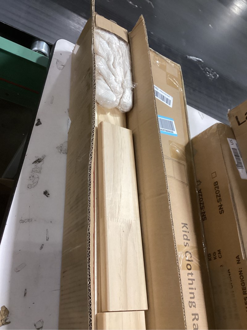 Condition photo showing Good Condition for Tufting Frame, Tufting Frame Rug with Monks Cloth, 27.6 x 27.6 Inch Carpet Making Frame Needlework Fabric with Marked Line, Rug Making Supplies for Electric Gun or Machine