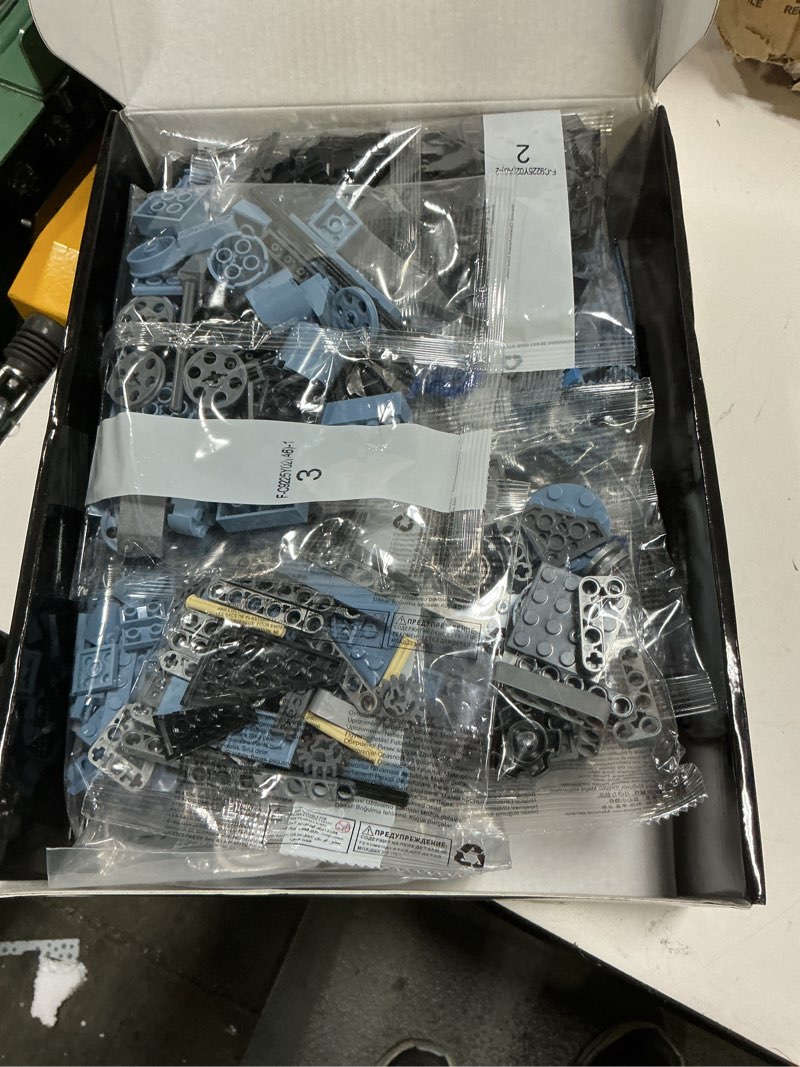 https://lotting-media.assets.bidfta.com/lotting_41fded4a-b3e8-49e6-a537-6363260335fd