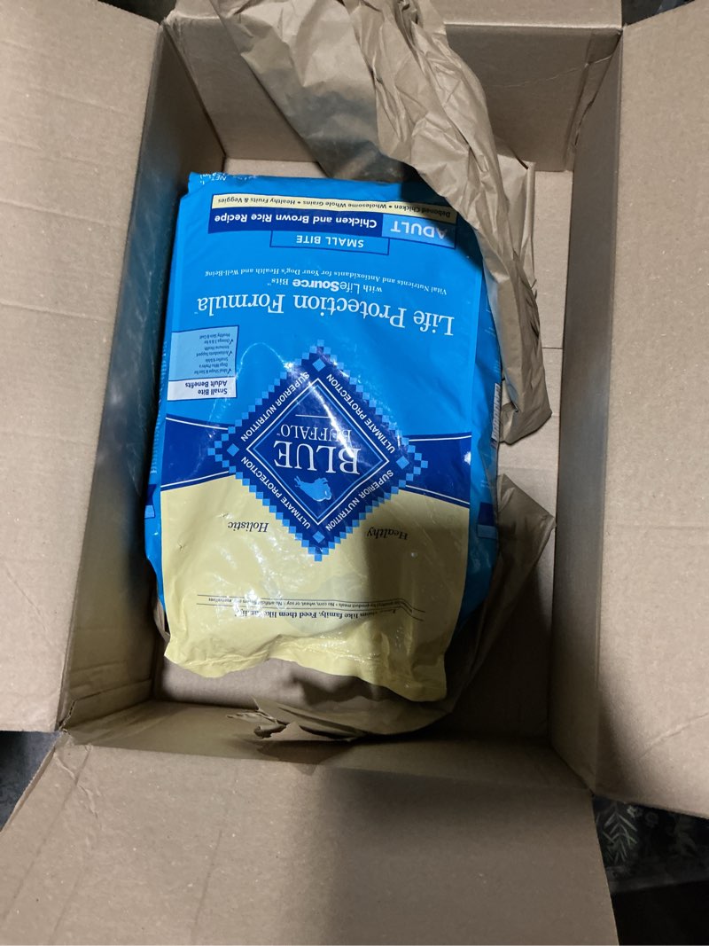 Condition photo showing New/Like New for blue buffalo life protection formula small bite chicken dry dog food, 34 lb | smaller kibble for easier chewing, real chicken #1 ingredient, supports immunity with antioxidant-rich lifesource bits 34 pound (pack of 1)