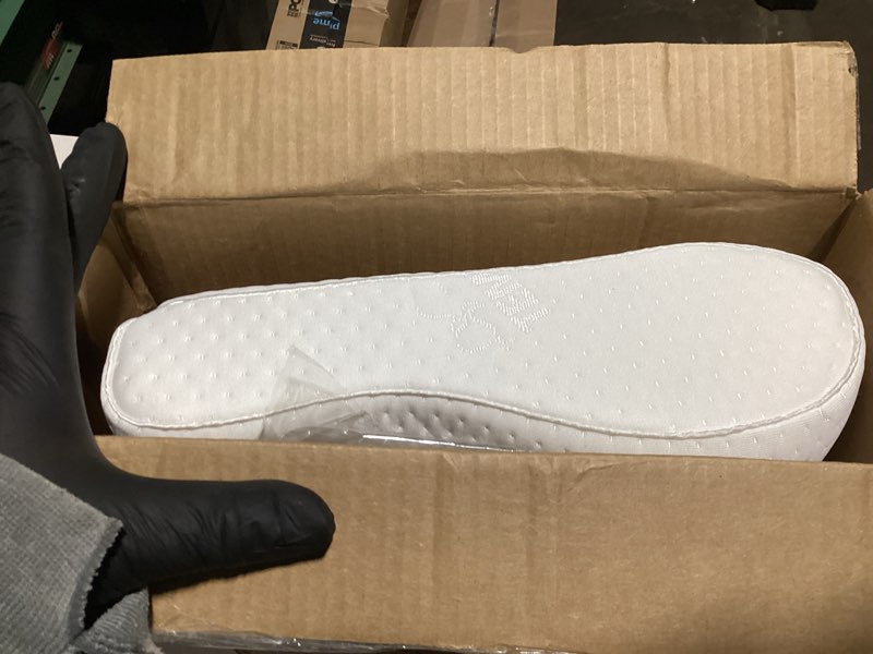 Condition photo showing Good Condition for Tempur-Pedic TEMPUR-Ergo Neck Pillow, Medium Profile, White Medium Profile 1