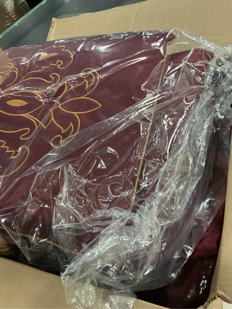 Condition photo showing Good Condition for Chezmoi Collection 7-Piece Jacquard Floral Comforter Set (King, Maroon) King Maroon/Gold