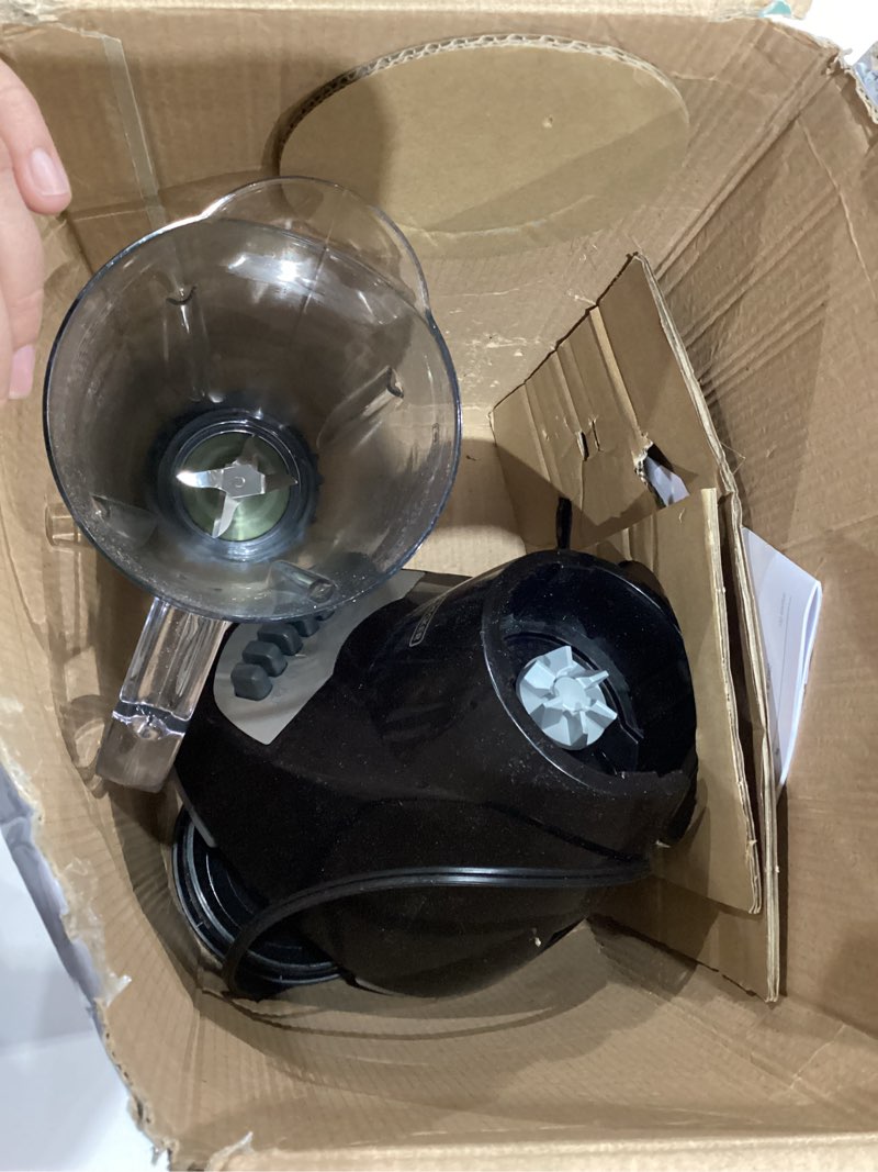 Condition photo showing As Is for black+decker crush master 10 speed blender black (bl2010bp)
