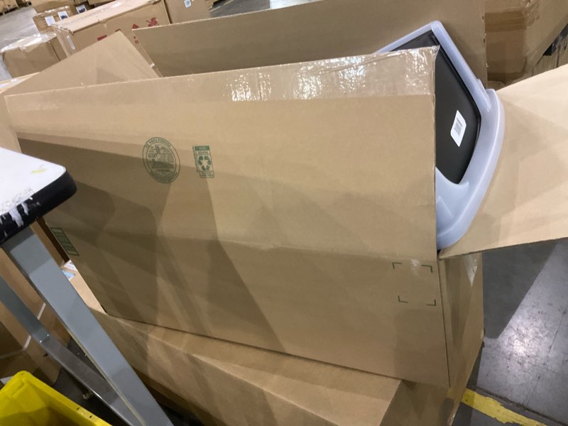 Condition photo showing As Is for IRIS USA XX-Large Cat Litter Box, Open Top Extra Large Litter Box for Big Cats and Multi-Cat Households, High Sided Scatter Shield, Easy to Clean, 30"L x 20"W x 14"H, Black XXL Black