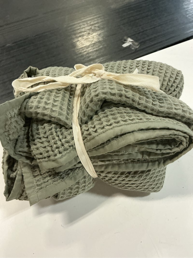 Condition photo showing Good Condition for organic waffle throw  size 70inx50in color dried sage