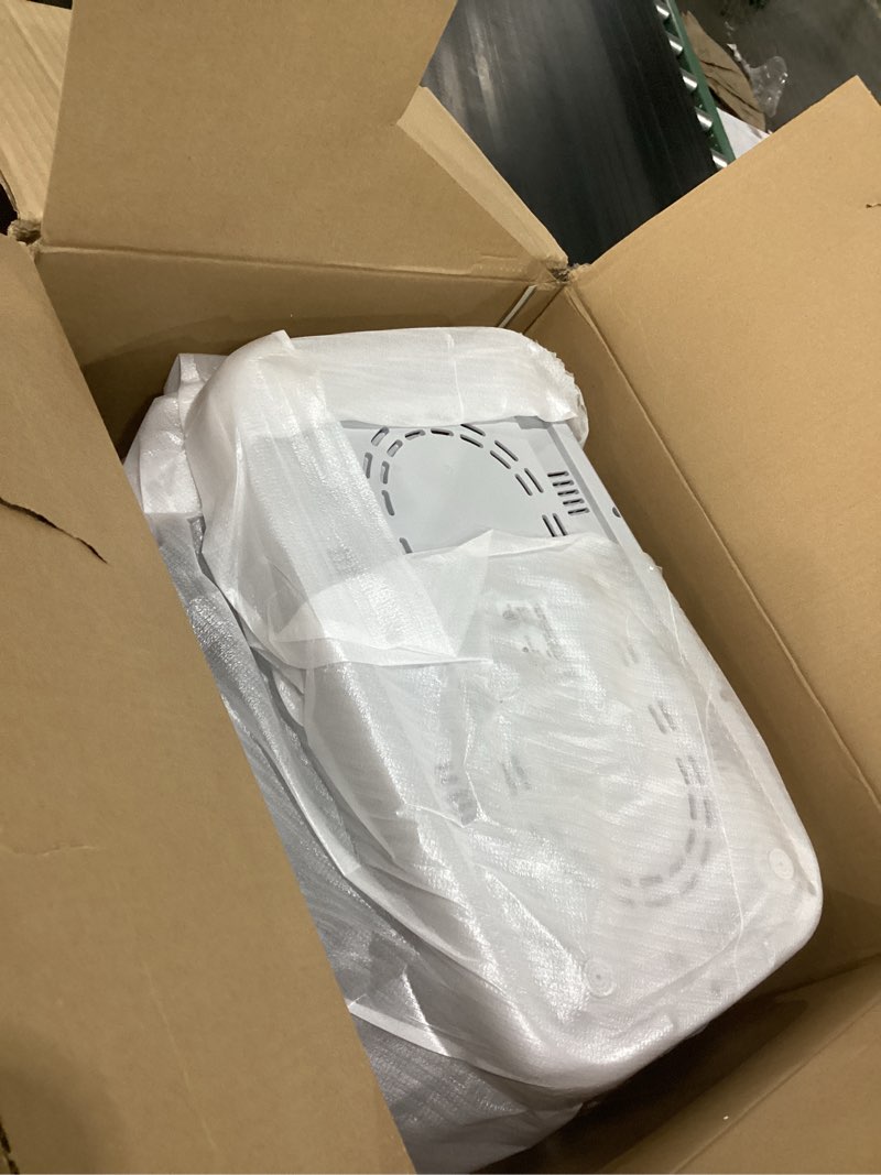 Condition photo showing Good Condition for cruxgg 10qt dual basket tri-zone air fryer gray: 1700w, cool touch handle, includes fry basket & crisping tray