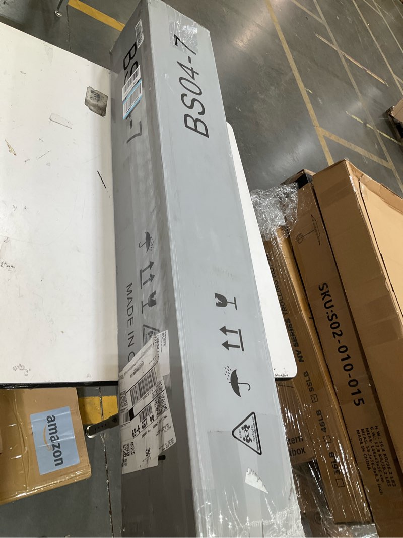 https://lotting-media.assets.bidfta.com/lotting_422bfc8b-c2ec-4efa-a4f2-3096dfd281c6