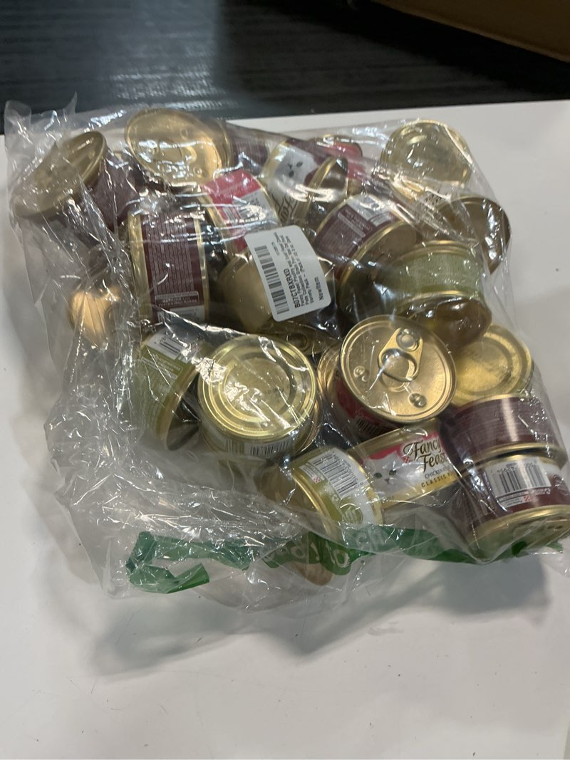 Condition photo showing Good Condition for (best by/jan/2028) fancy feast poultry and beef feast classic pate collection grain free wet cat food variety pack - (pack of 30) 3 oz. cans 3 ounce (pack of 30)
