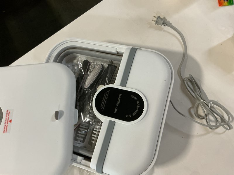 https://lotting-media.assets.bidfta.com/lotting_423a2aca-7a0d-4c29-b1bd-3bf6ffbfbc01
