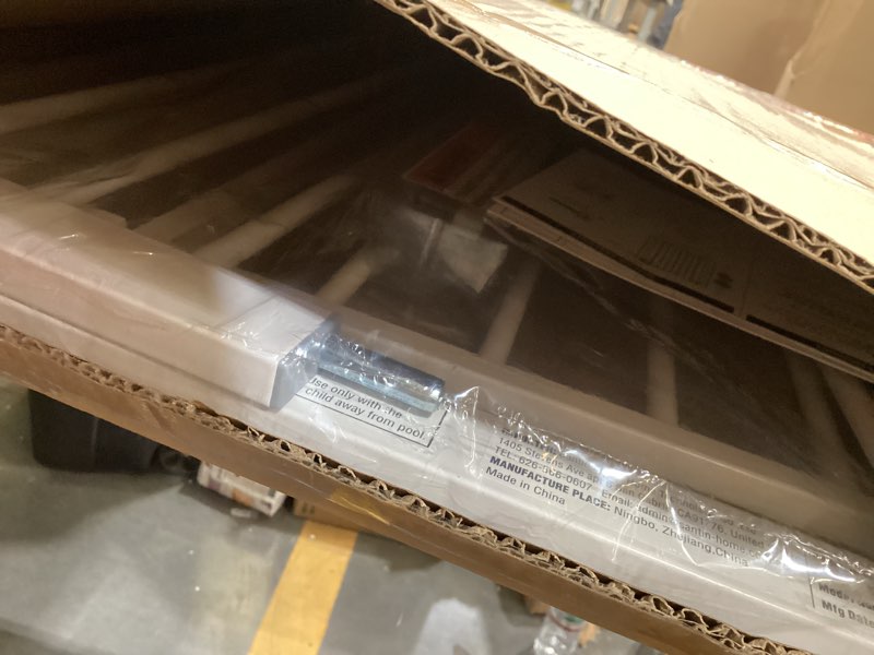 Condition photo showing Good Condition for keny 29"-42.5" Baby Gate for Stairs, Auto Close Safety Dog Gate, Pressure Mounted Easy Walk Through Pet Gate for Doorways, Durable Stair Gate, 30" Tall, White White 29-42.5"Wide, 30"Tall