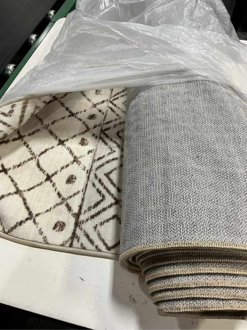 Condition photo showing Good Condition for long hallway runner rugs - 3x16 washable runner rug low pile rug with non slip backing floor mat non slip moroccan indoor carpet for kitchen bedroom entryway 3x16 beige 3' x 16' (rectangular) beige