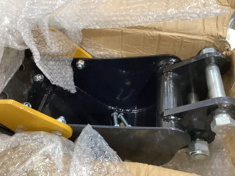 Condition photo showing As Is for narrow digging excavator bucket 7.87in mini excavator attachments?hole diameter 0.98in, center wheelbase 3.54in,bucket metal trenching digger with metal teeth?yellow?