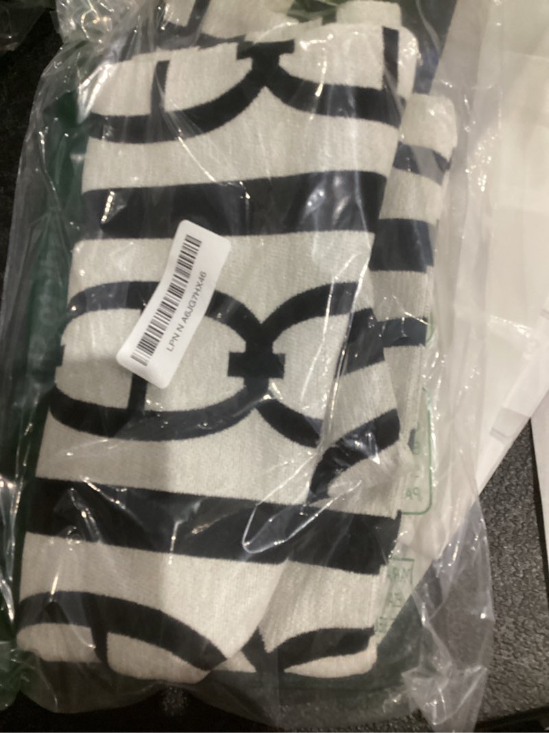 New 20x20'' inches Throw Pillow Cushion Covers - Black Pignose Horseshoe White Color Chenille Jacquard Embroidery Luxury Modern Style Couch Sofa Bed Pillow Cover for Living Room Bedroom Pignose Black 20" x 20" (Pack of 1)