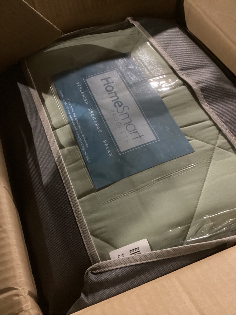 Condition photo showing New/Like New for homesmart weighted blanket king size 40lbs, heavy blanket, perfect for couples, fits standard and california king beds, 104x92, sage green sage king | 40lbs