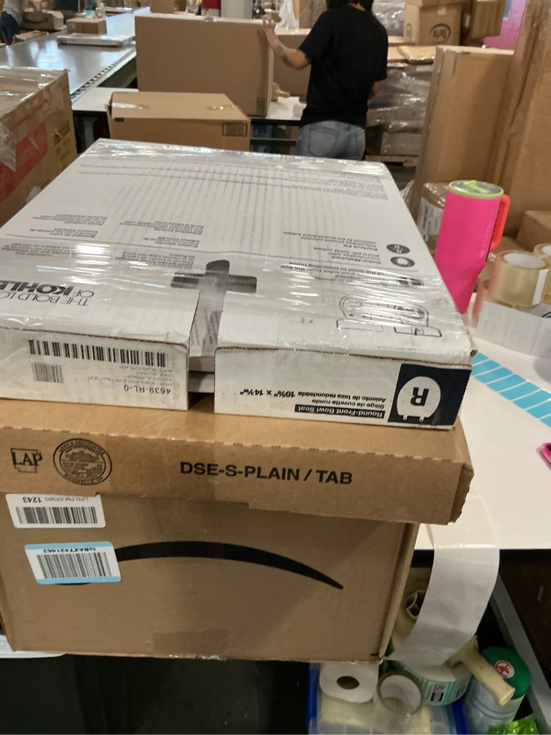 https://lotting-media.assets.bidfta.com/lotting_42512fda-1cd3-4639-9f8b-fcbfe98735f4