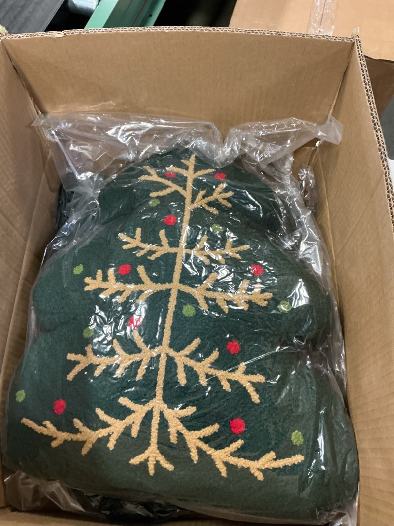 Condition photo showing New/Like New for (Similar) Lanpn Christmas Tree Pillows Set of 2, Tree Christmas Decoration Winter Soft Cute Xmas Tree Shaped Throw Cushion for Bedroom Couch Sofa Xmas Decor (18x16 inch, Green)