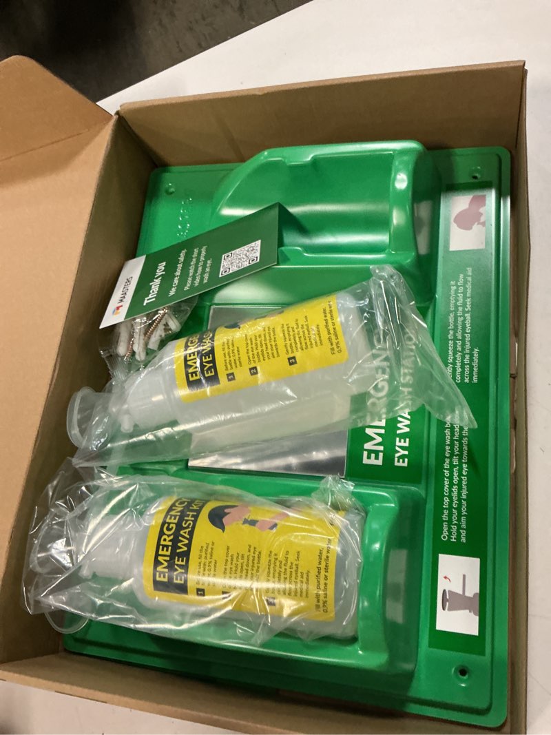 Condition photo showing New/Like New for maasters bpa free portable eye wash station - wall-mounted first aid eye wash kit with mirror & 2x 16oz empty bottles - no eyewash solution included - emergency eyewash - set of 1 set of 1 green