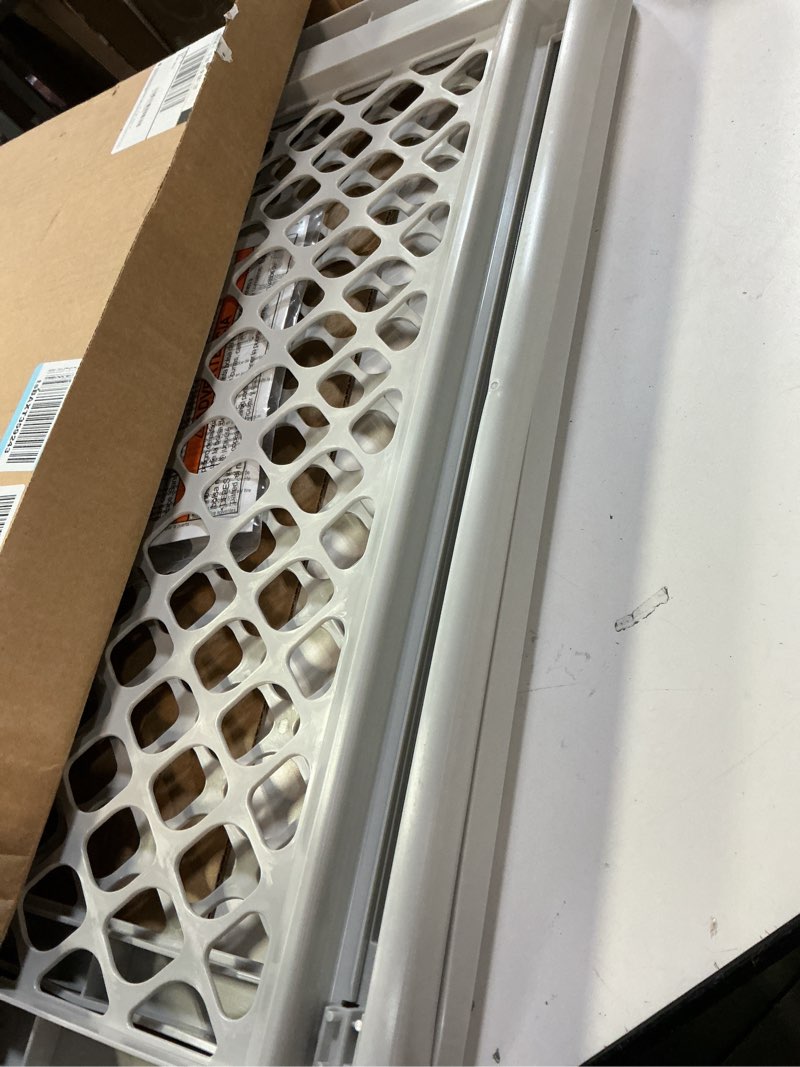 Condition photo showing Good Condition for North States 5-Way Pet Gate, Model# 8619